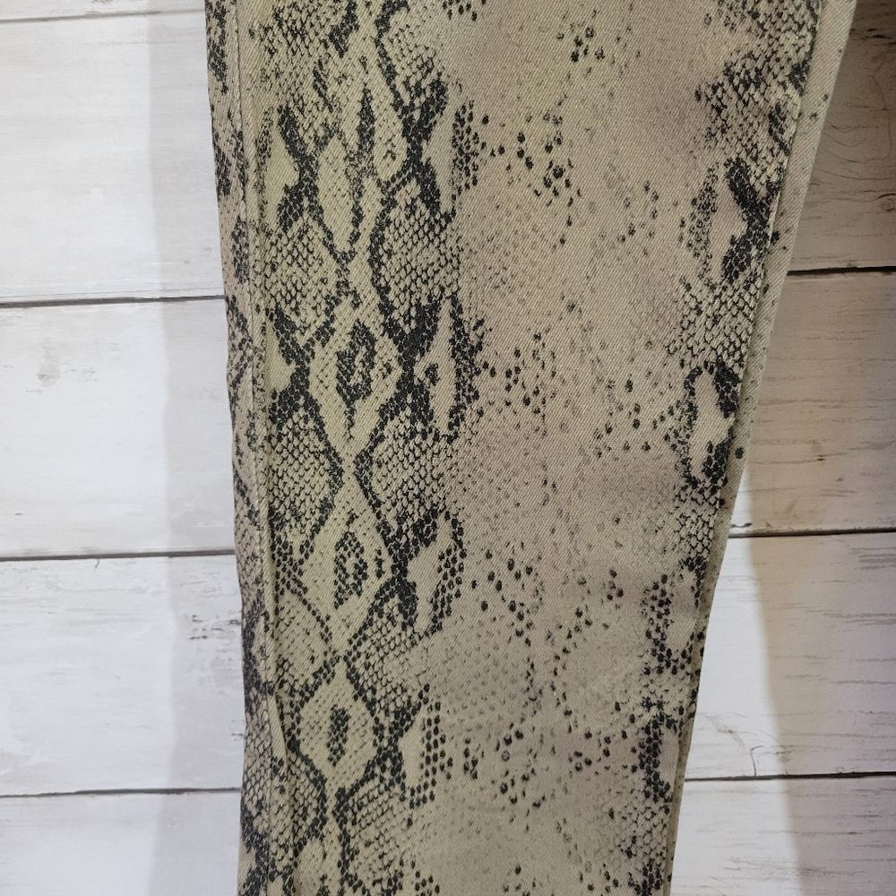 Easel Tan Snake Print Cropped Pull On Pants Size Medium - Picture 8 of 16